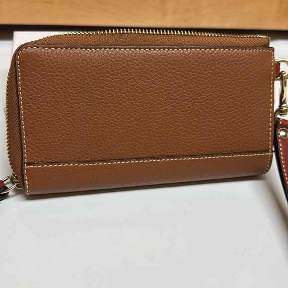 Dooney & Bourke brown pebble grain leather wristlet - Picture 4 of 5